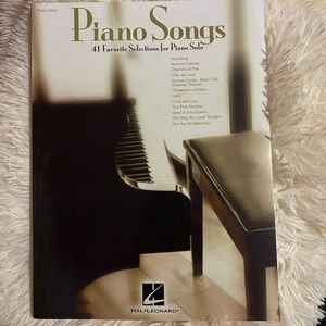 Piano Solo Songbook - 41 Favourite Selections